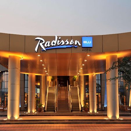Radisson Blu Hotel Lusaka Exterior foto Radisson Blu Hotel, Hyderabad