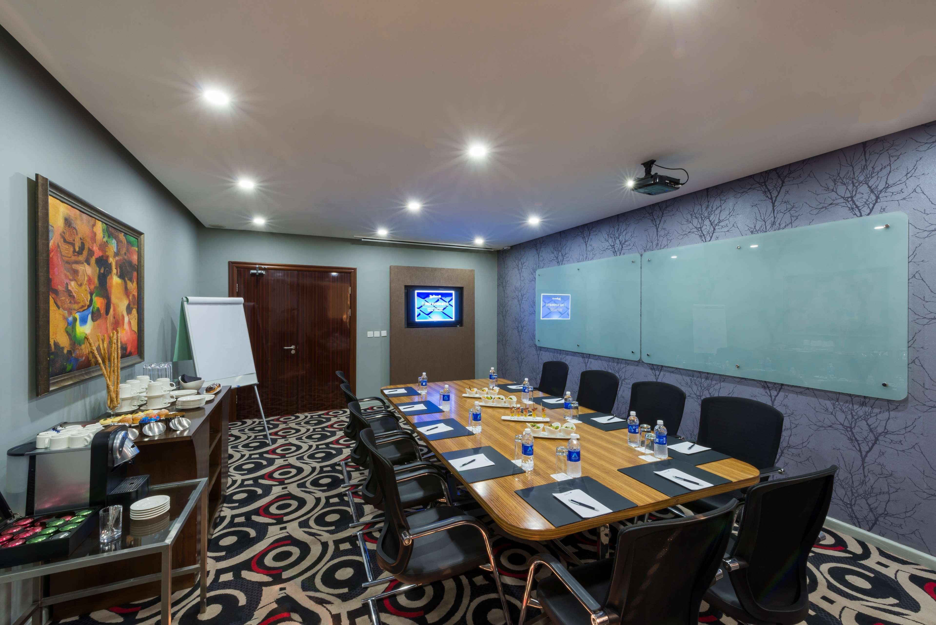 Radisson Blu Hotel Lusaka Exterior foto Meeting room at the hotel