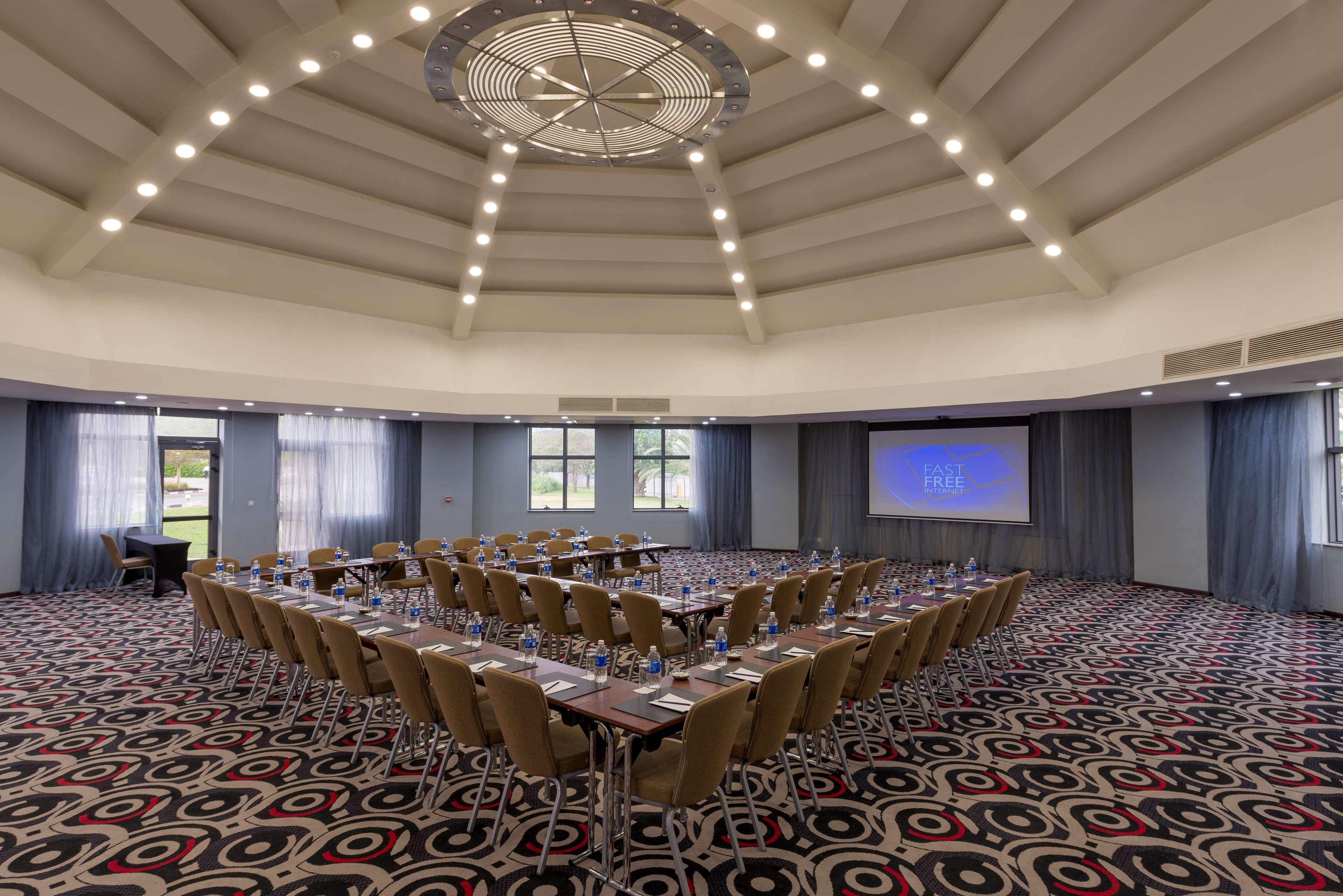 Radisson Blu Hotel Lusaka Exterior foto The main conference room