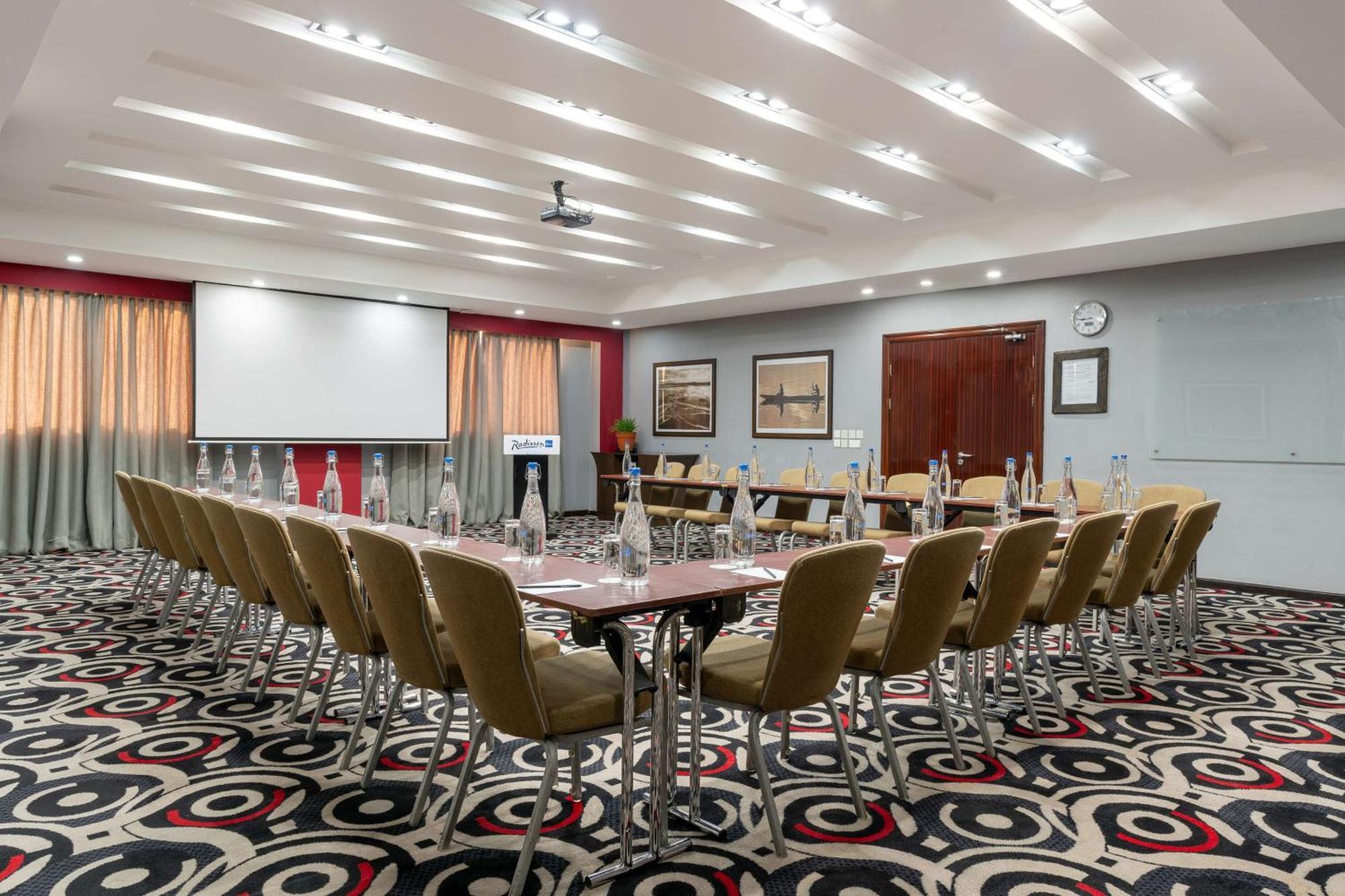 Radisson Blu Hotel Lusaka Exterior foto Meeting room